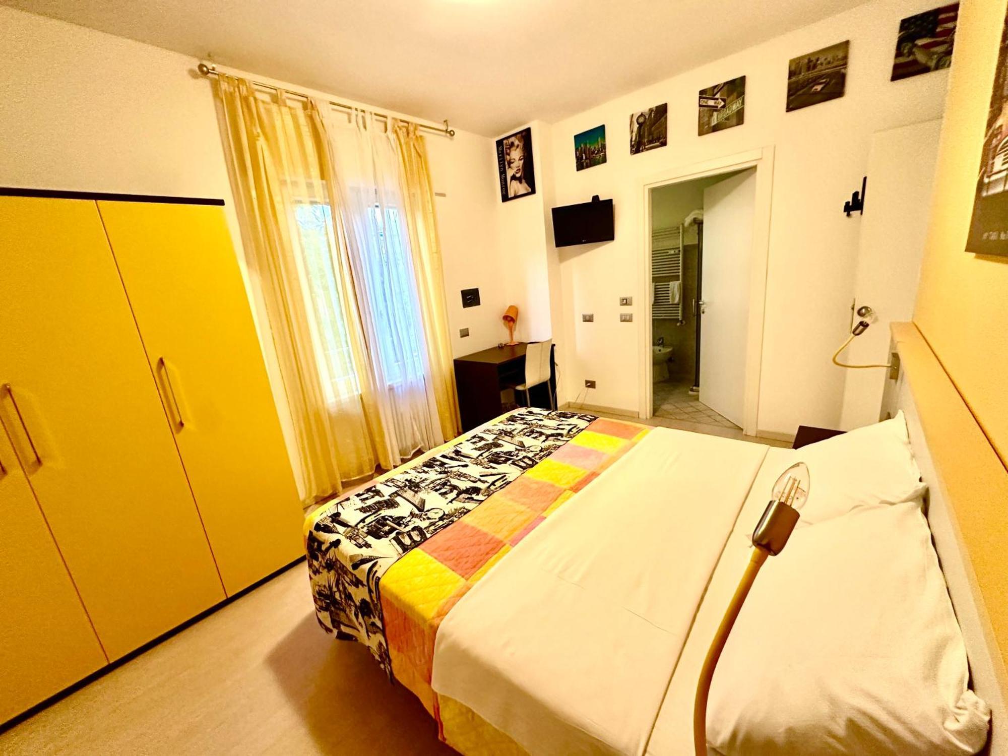 Ai Giardini Rooms -Vicino Ospedale Borgo Trento E Centro Storico Верона Экстерьер фото